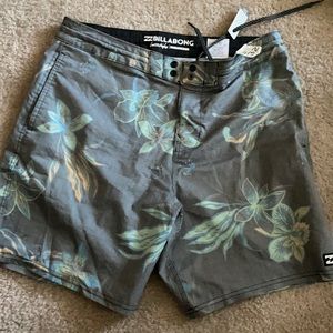 Billabong Trunks 32